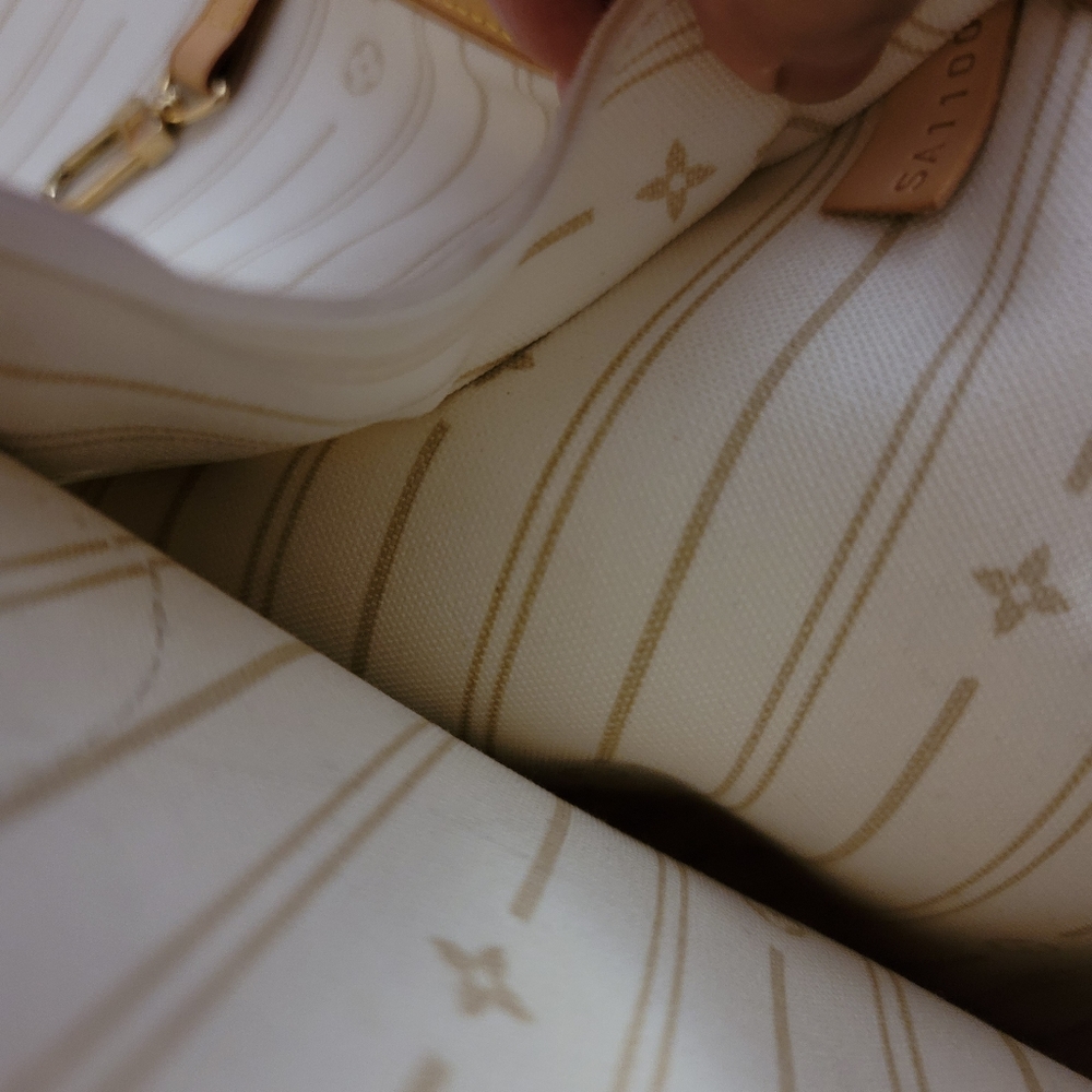 Louis Vuitton Cream and Tan Checkered Tote - Picture 5 of 13